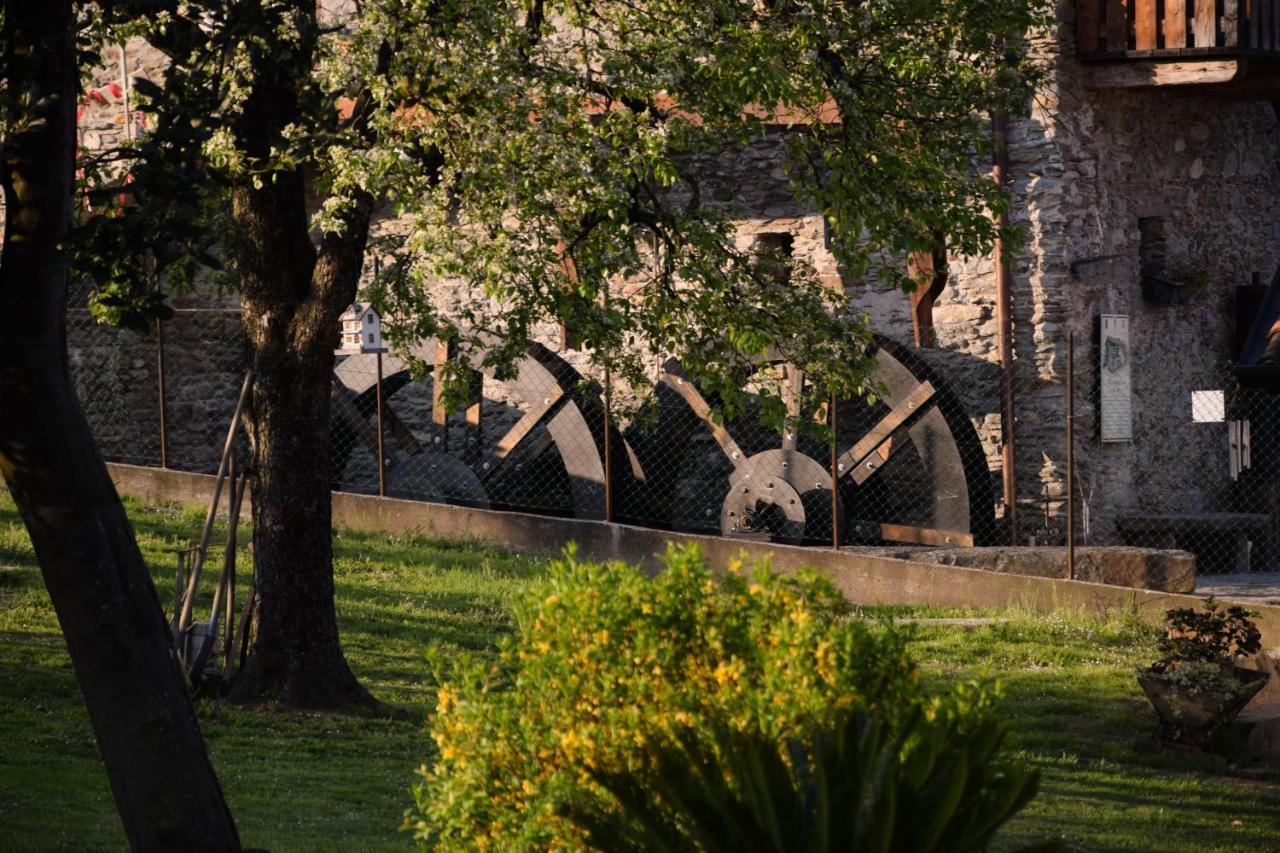 La Roggia - Lake Como Heritage Home In Molino Maufet Watermill - Patio On The Garden Colico Exterior photo